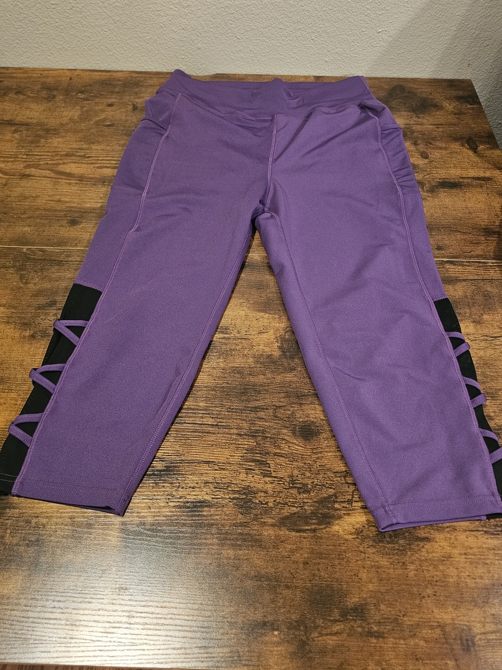 POP Fit Purple Capri Leggings with Black Lattice Side Panels